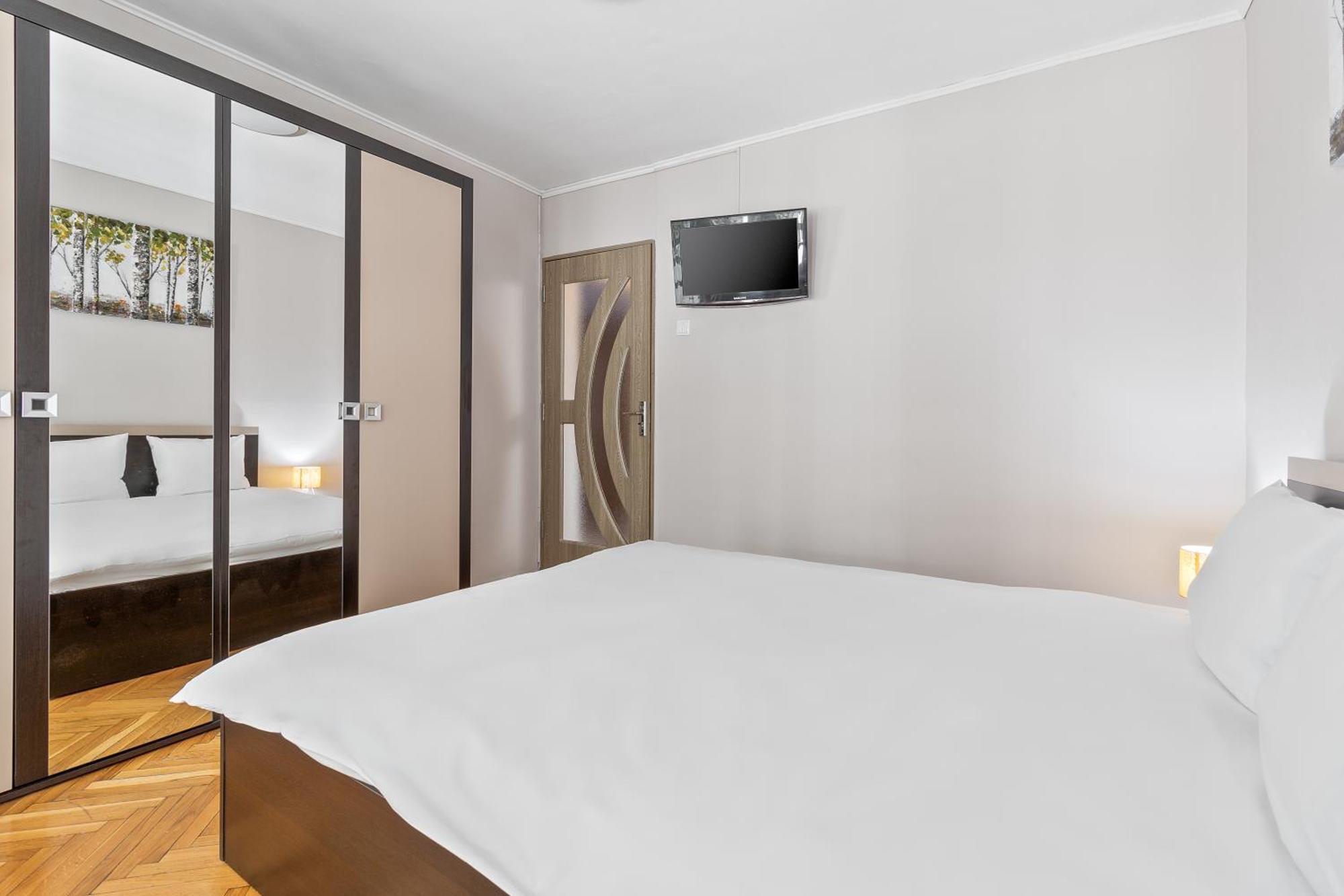 Apartament Helena 오라데아 외부 사진
